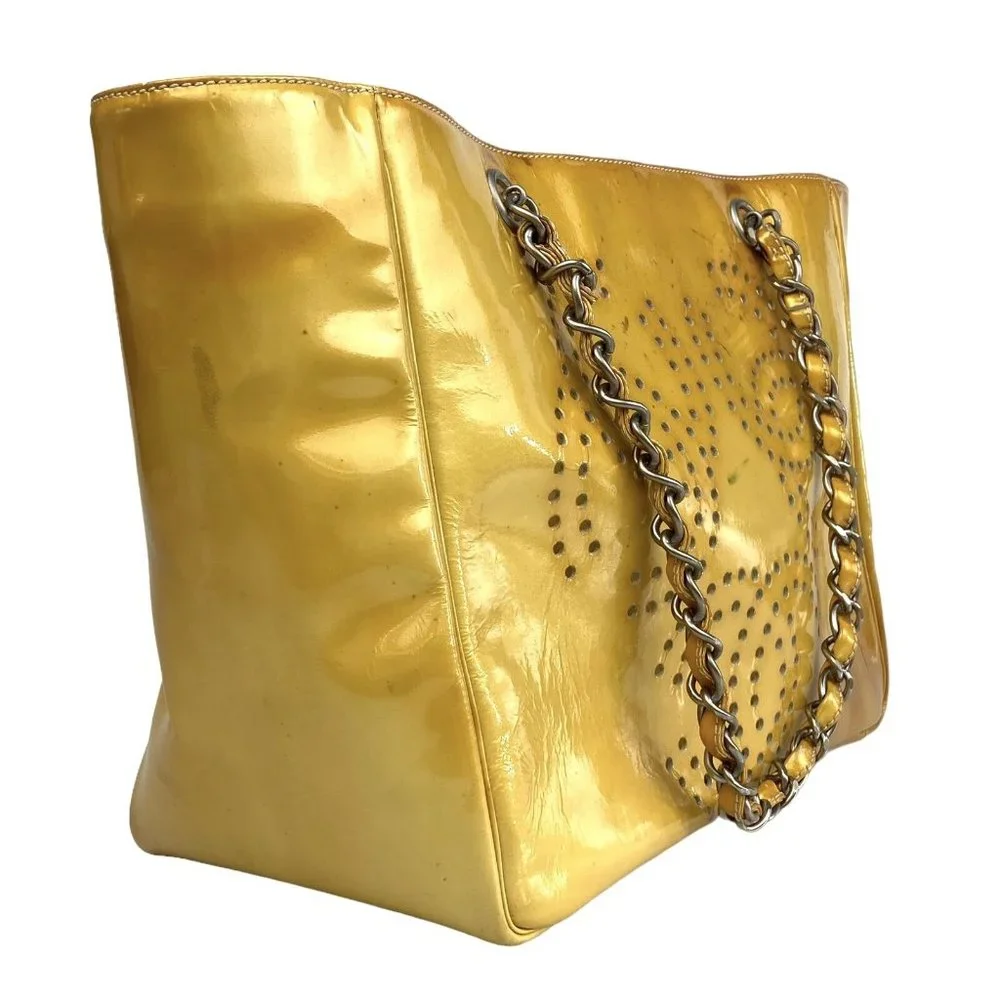 CHANEL  Enamel Yellow triple CC logo Tote bag w/ Pouch  & unbranded dust bag 🔥 - Picture 5 of 15